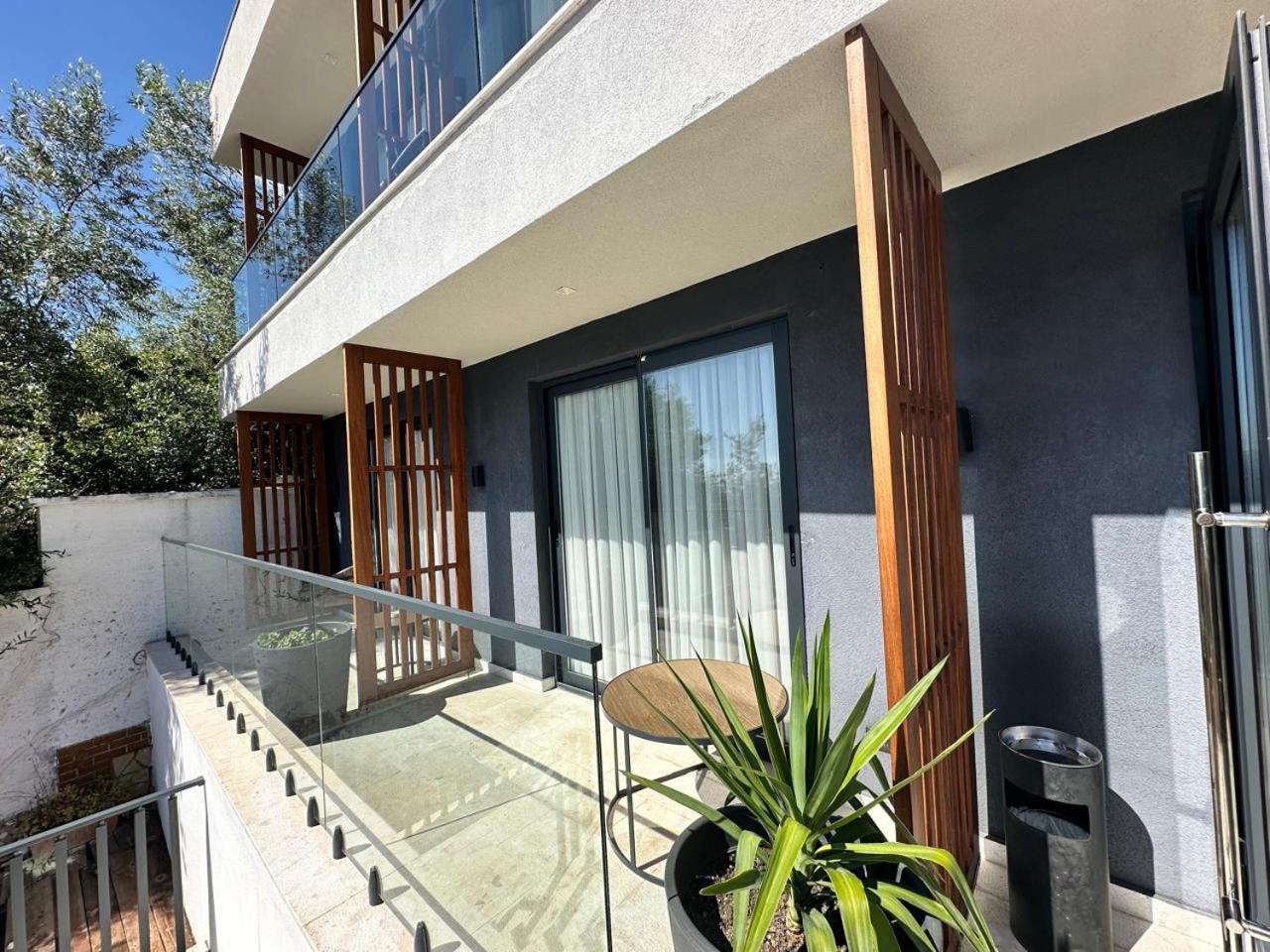 Palladium Beach Hotel- Private Beach Included Dhermi Exterior photo